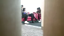 Thiếu niên khó chịu  ...